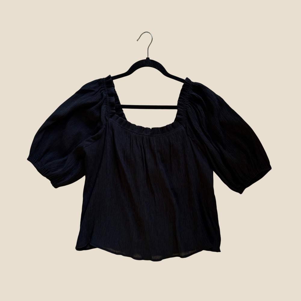 Abercrombie & Fitch Womens Black Crinkle Puff Sleeve Milkmaid Top Size M Cottage